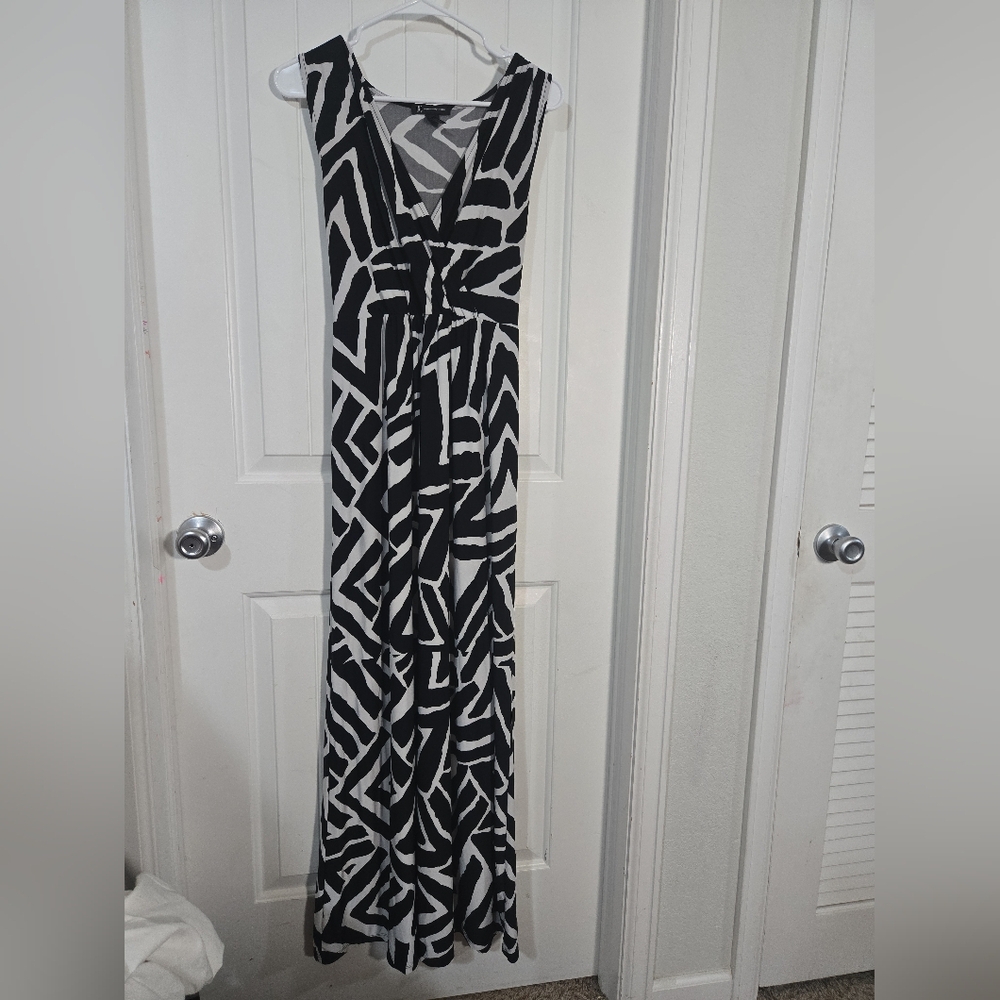 INC International Concepts Black White Abstract Maxi Dress